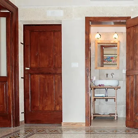 Oda ve Kahvaltı Torres 4*